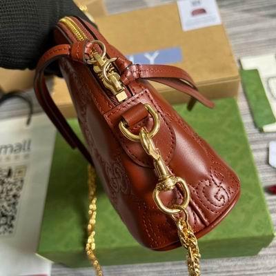 702229  23.5X19X8CM MP  (21)